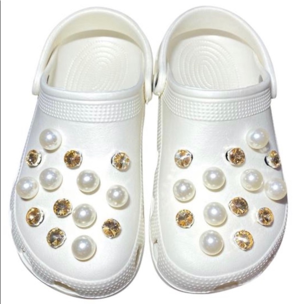 Crocs Charms Gold Diamonds and Pearls Set